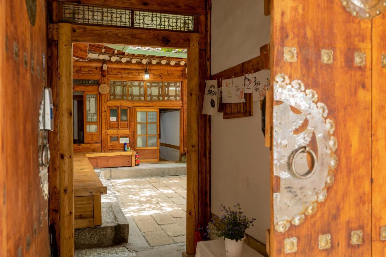 Dongmyo Hanok Sihwadang - Private Korean Style House In The City Center With A Beautiful Garden Seoul Luaran gambar