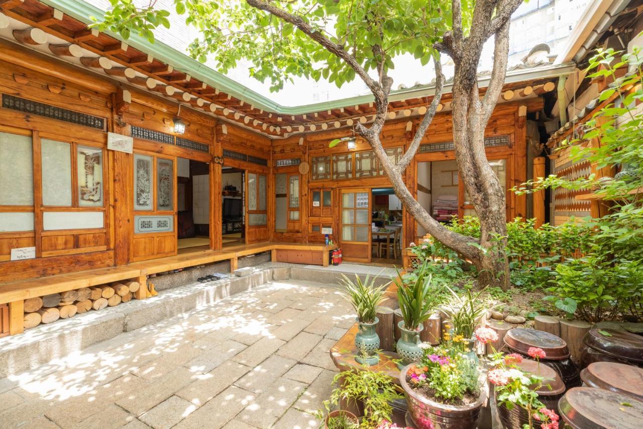 Dongmyo Hanok Sihwadang - Private Korean Style House In The City Center With A Beautiful Garden Seoul Luaran gambar
