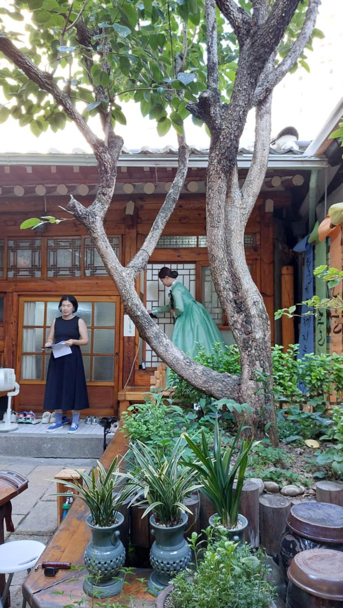 Dongmyo Hanok Sihwadang - Private Korean Style House In The City Center With A Beautiful Garden Seoul Luaran gambar